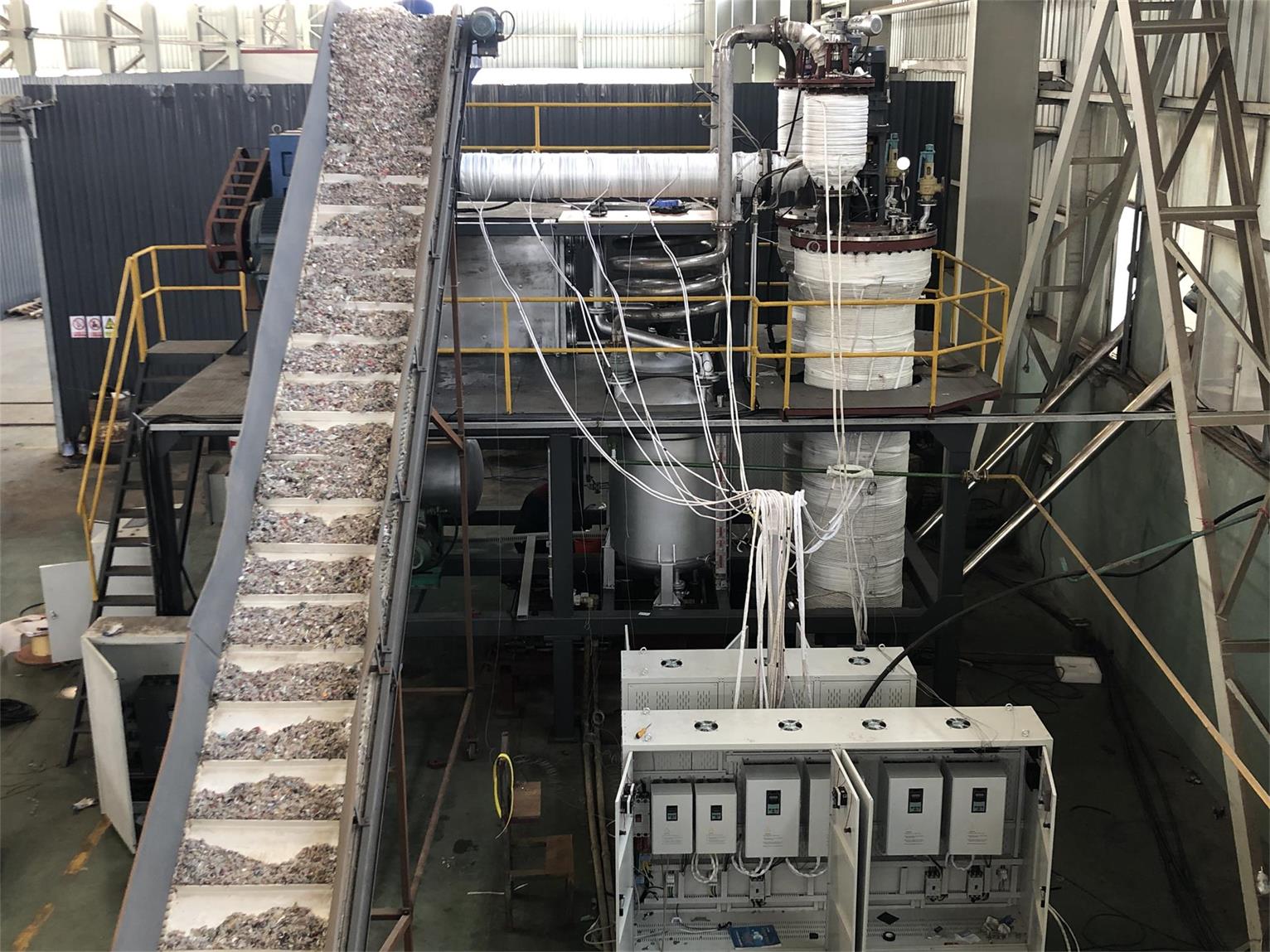 廢塑料反應(yīng)釜電磁加熱機柜